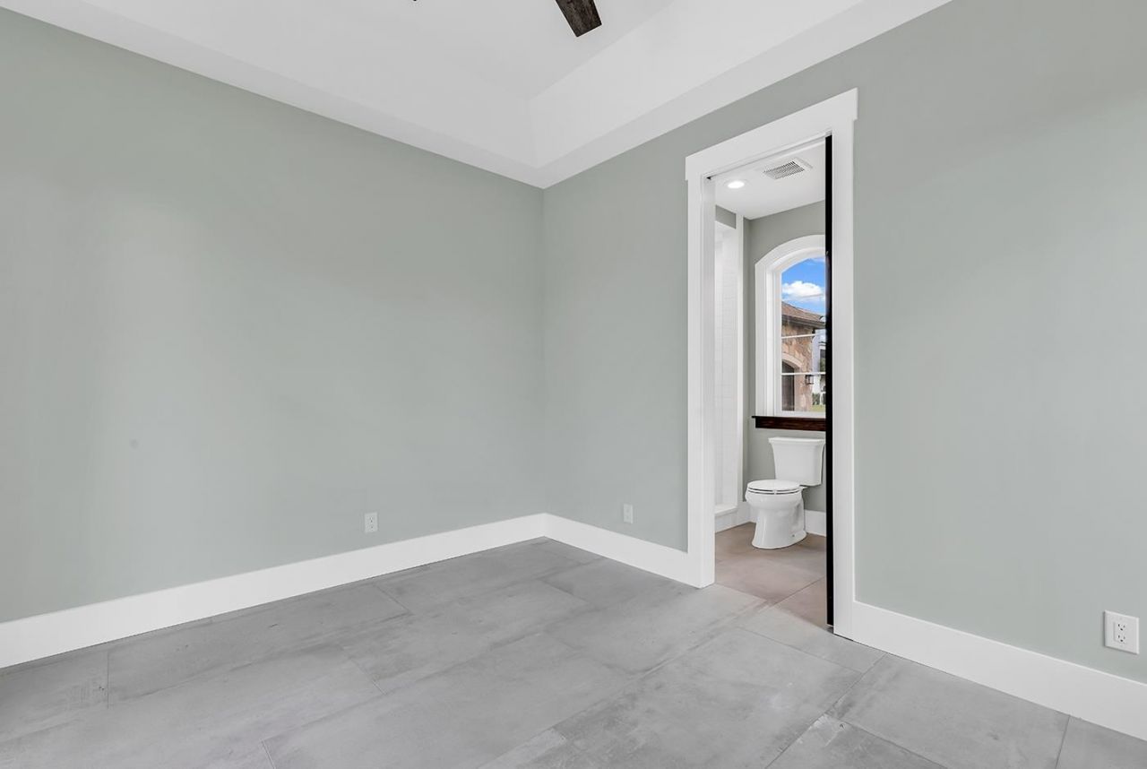 891 Waterton Ave.  Photo 36