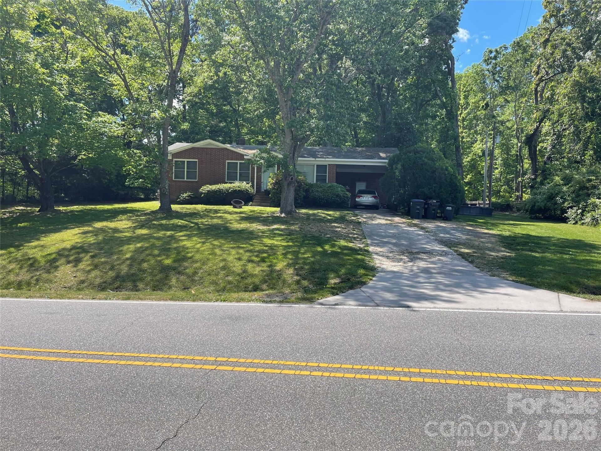 3108 Twelve Mile Creek Road, Matthews, NC 28104 Main Photo