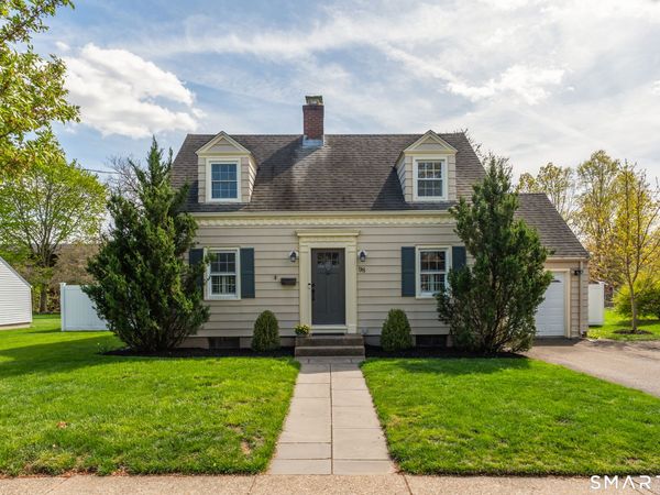 98 Colonial, Hamden, CT 06518