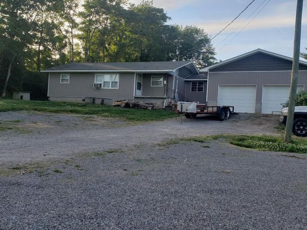 7521 E Emory Rd, Corryton, TN 37721
