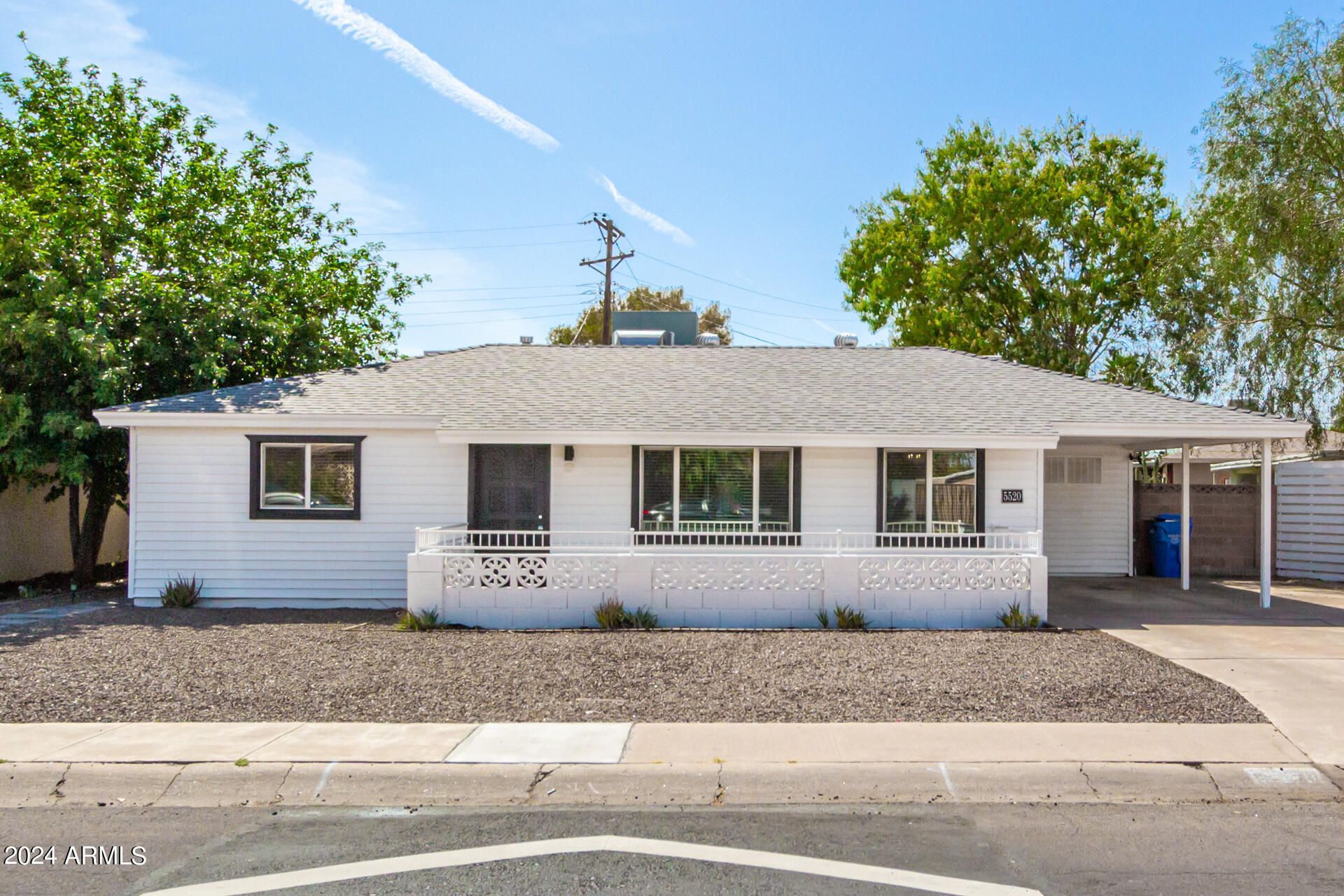 5520 N 37th Avenue, Phoenix, AZ 85019 Main Photo