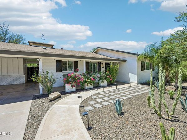 2117 W WINDSOR Avenue, Phoenix, AZ 85009