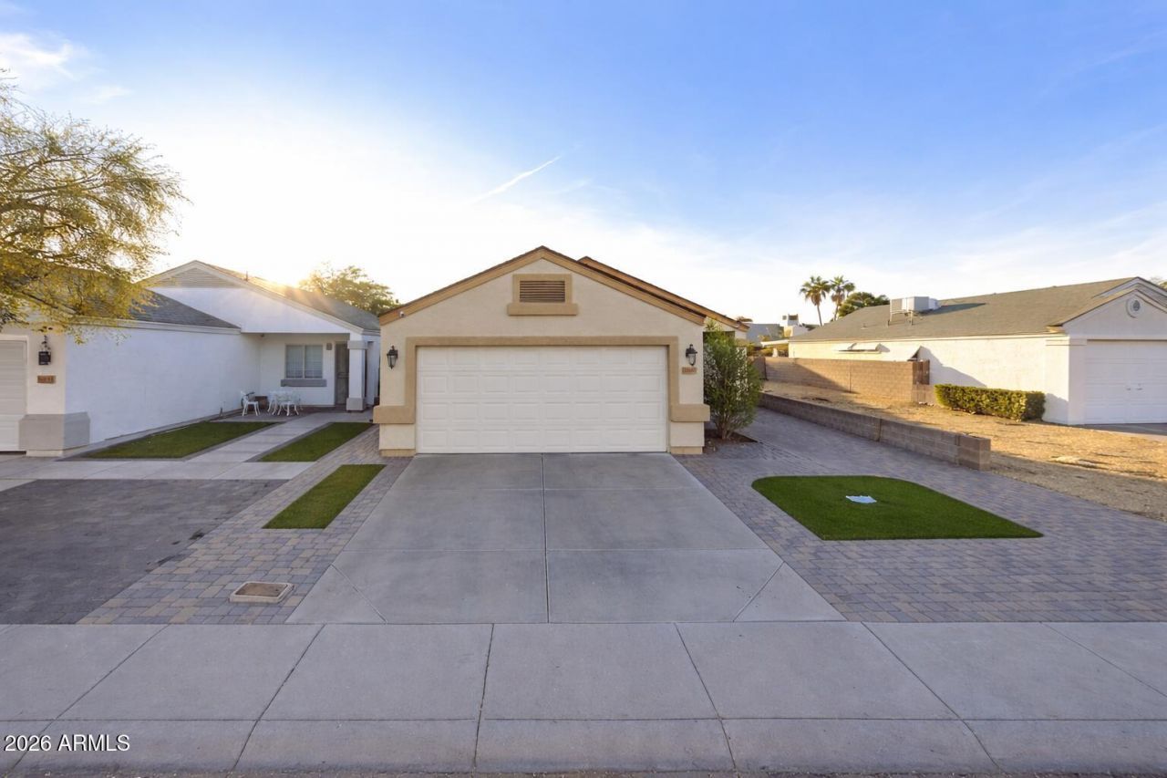 17442 N 28th Drive, Phoenix, AZ 85053 Main Photo