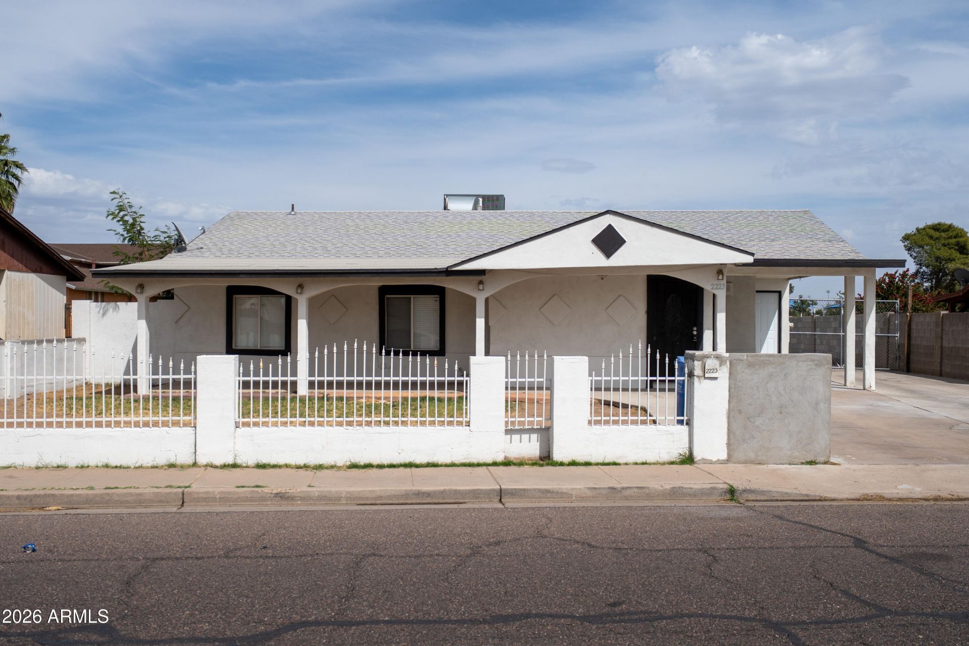 2223 N 47th Avenue, Phoenix, AZ 85035 Main Photo