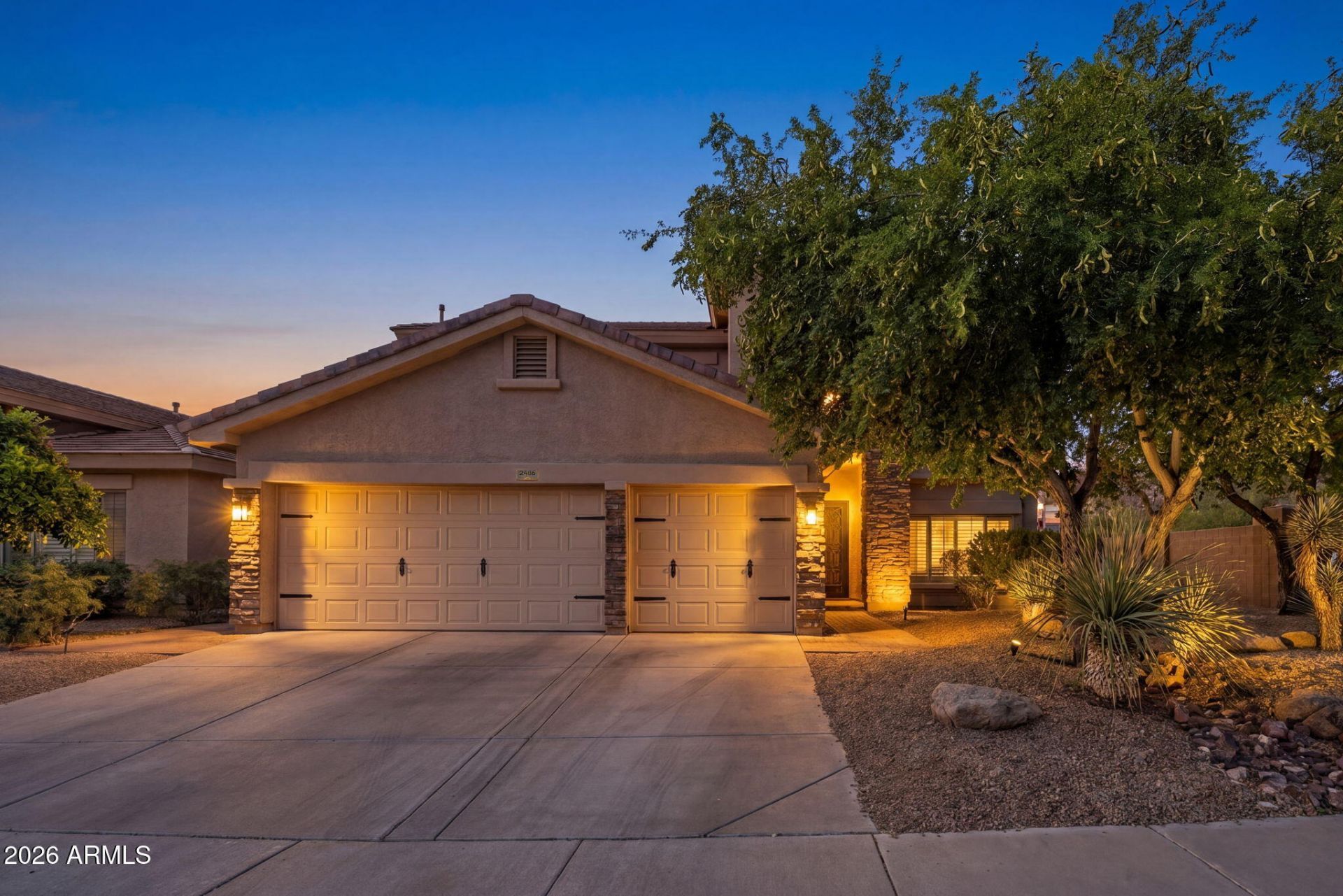 2406 W Barbie Lane, Phoenix, AZ 85085 Main Photo