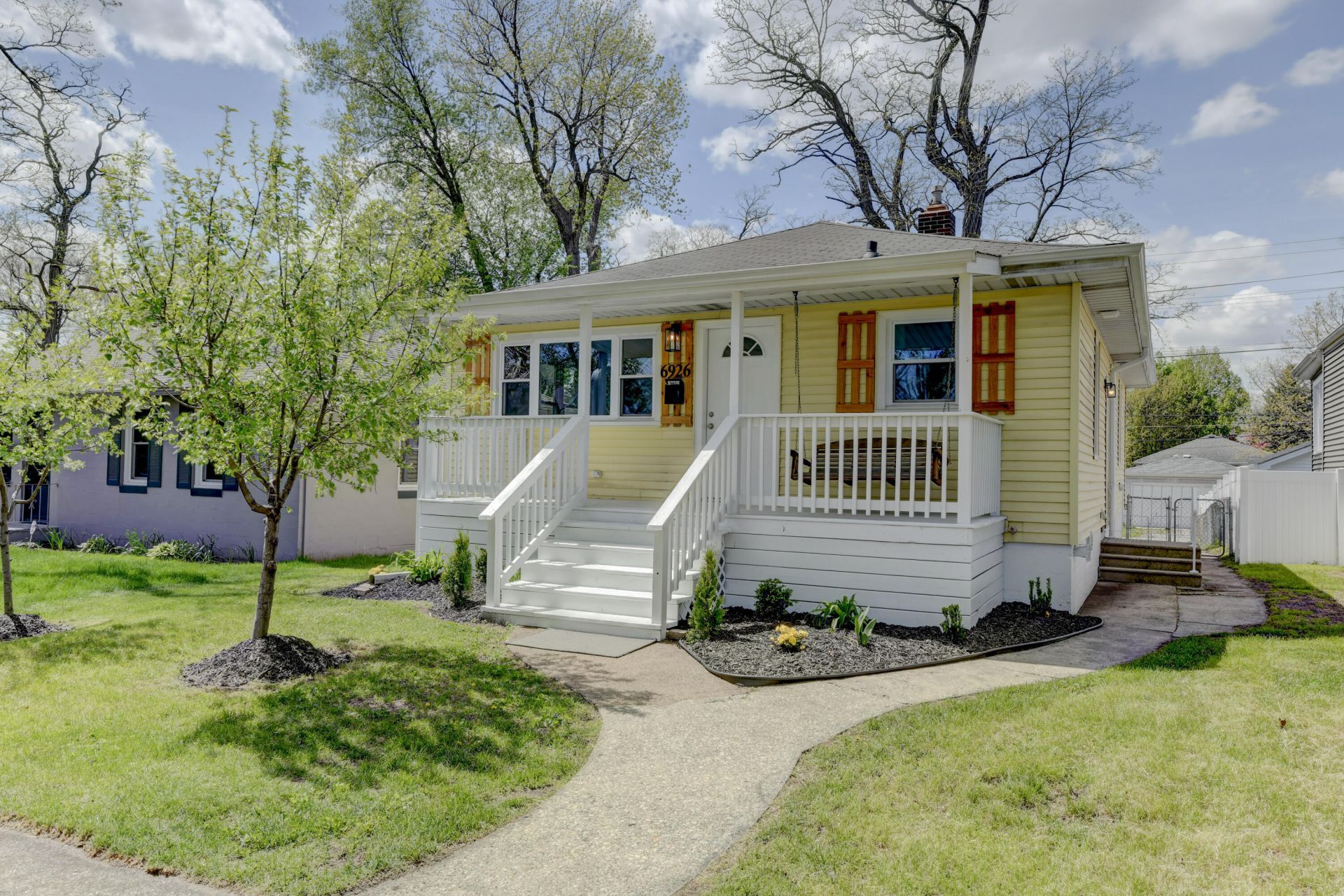 6926 Alexander Avenue, Hammond, IN 46323 Main Photo