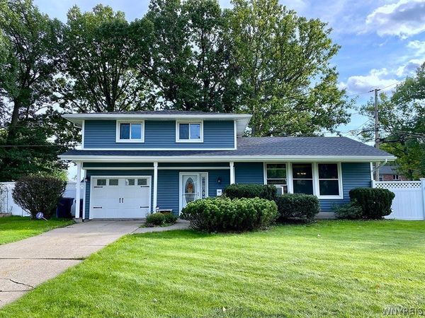 693 Edgewater Drive, Amherst, NY 14228