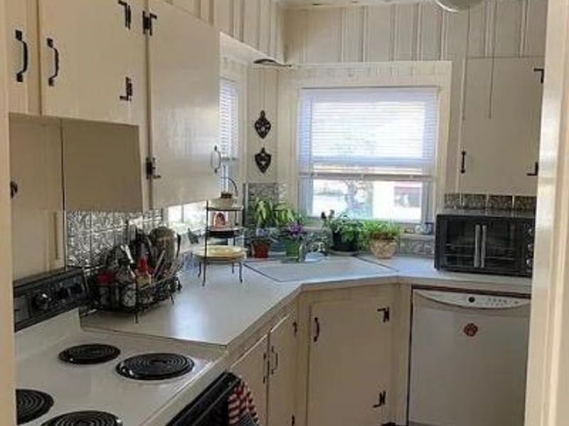 450 Bell Street, Chagrin Falls, OH 44022 Photo 12