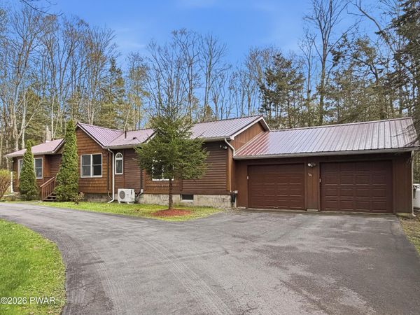 101 Fisher Lane, Greentown, PA 18426