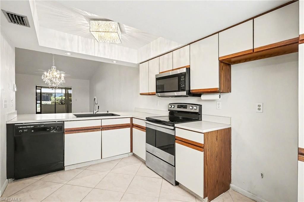 3739 SW 9th Ave, Unit 112, Cape Coral, FL 33914 Photo