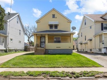 9106 Connecticut Avenue, Cleveland, OH 44105