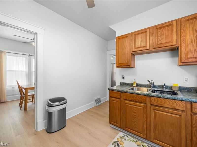 9106 Connecticut Avenue, Cleveland, OH 44105 Photo 13