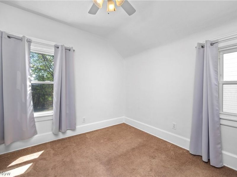 9106 Connecticut Avenue, Cleveland, OH 44105 Photo 24