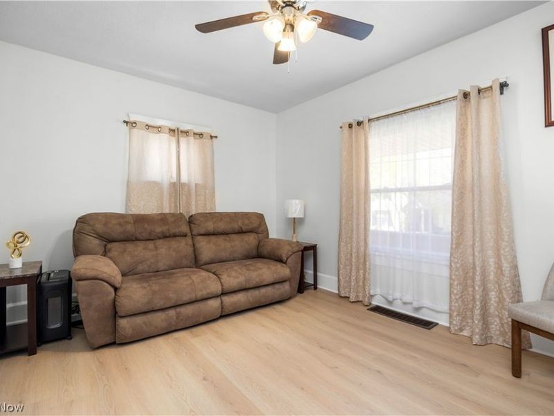9106 Connecticut Avenue, Cleveland, OH 44105 Photo 6