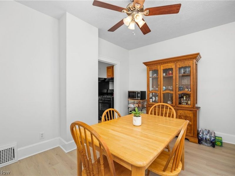 9106 Connecticut Avenue, Cleveland, OH 44105 Photo 9