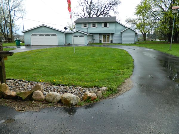 22951 Riverside Drive, Mendon, MI 49072