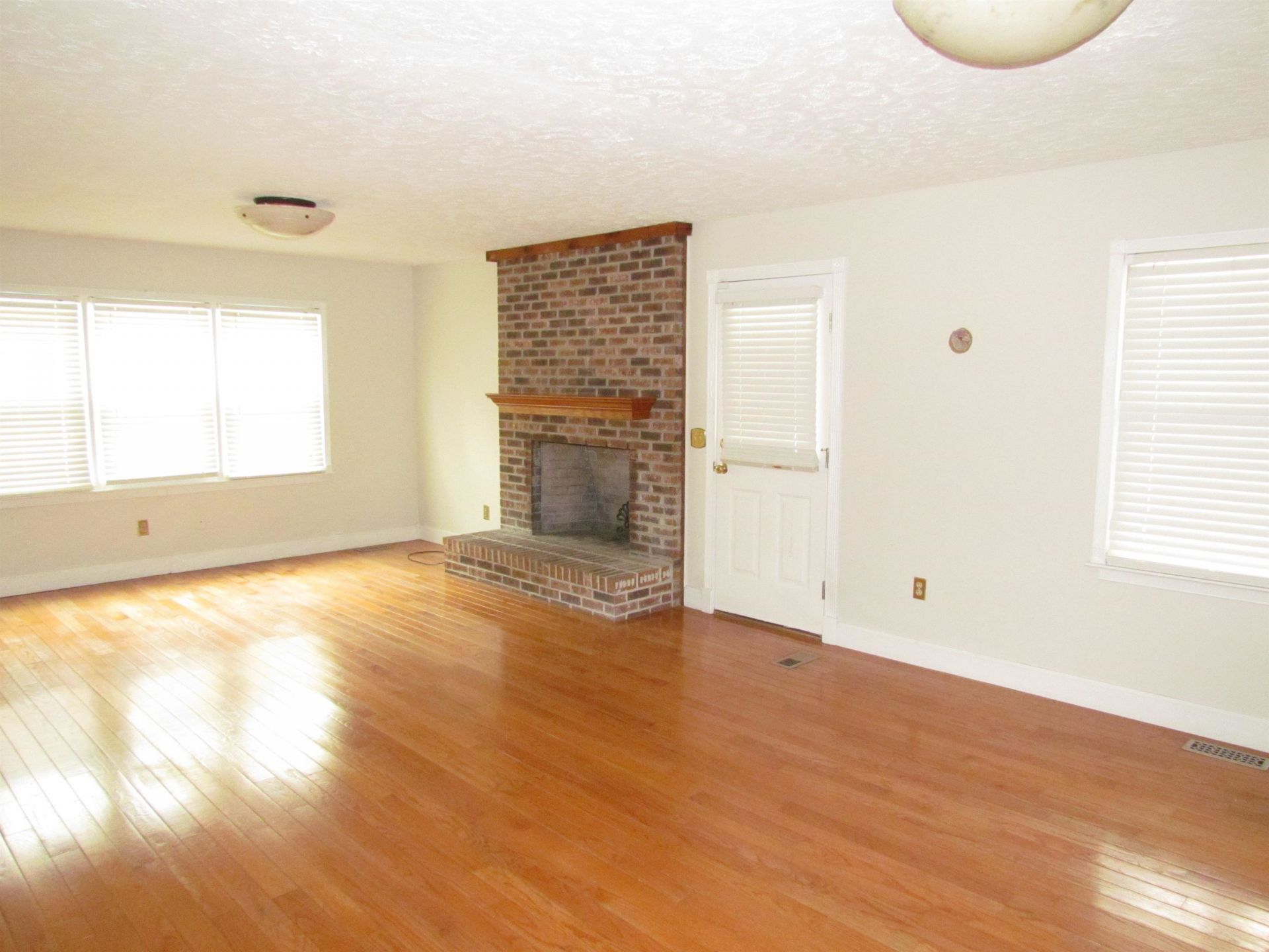 322 St. Andrews Ln. Photo 4