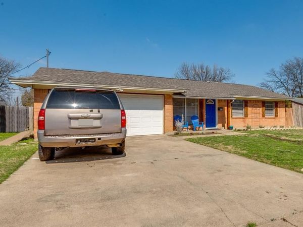 821 Goldwood Drive , Dallas, TX 75232