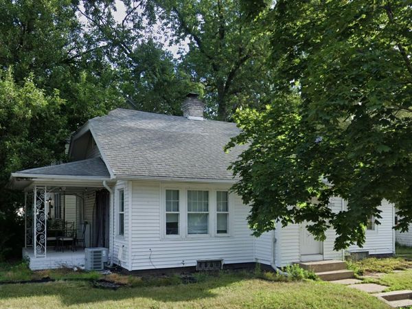 1202 Cleveland Avenue, South Bend, IN 46628