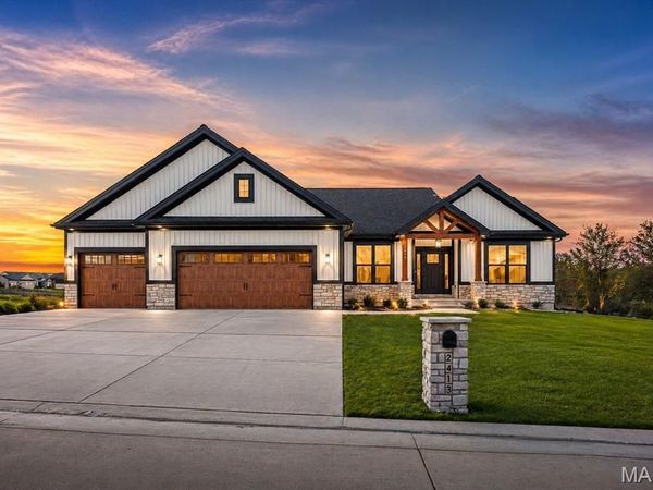 114 Fiddlers Close Road , Washington, MO 63090