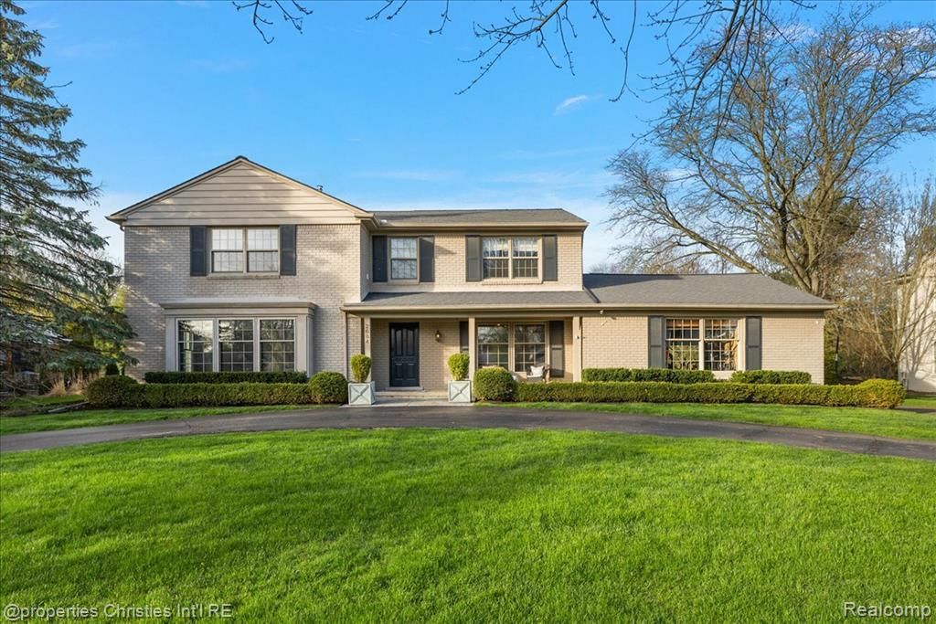 2684 Bradway Boulevard, Bloomfield Hills, MI 48301 Main Photo