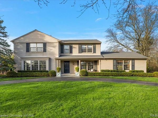 2684 Bradway Boulevard , Bloomfield Hills, MI 48301