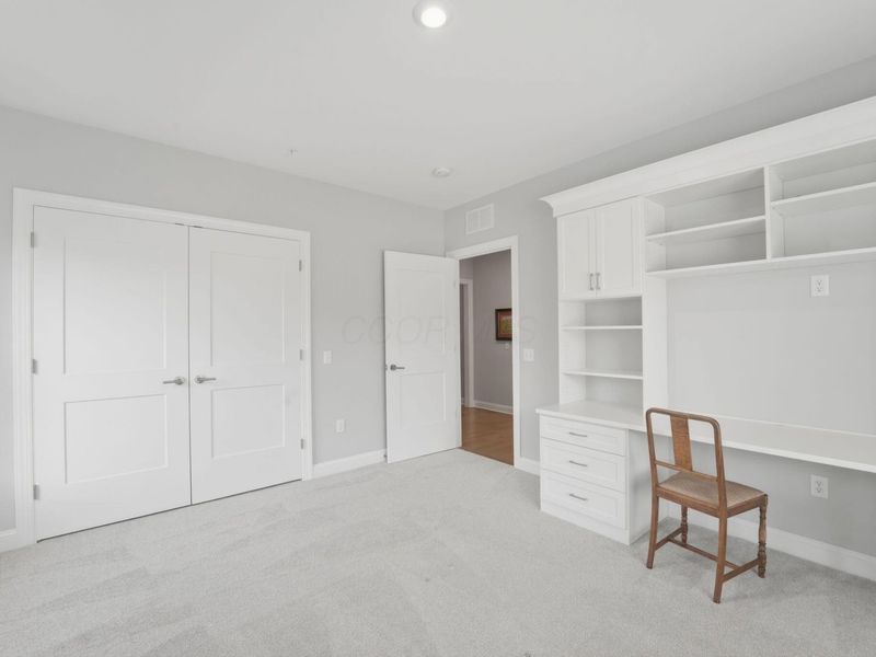 5211 Highpointe Lakes Drive , Unit 105, Westerville, OH 43081 Photo 12