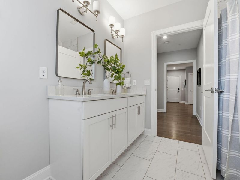 5211 Highpointe Lakes Drive , Unit 105, Westerville, OH 43081 Photo 15