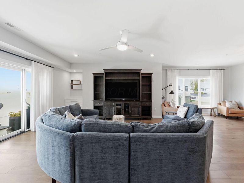 5211 Highpointe Lakes Drive , Unit 105, Westerville, OH 43081 Photo 29