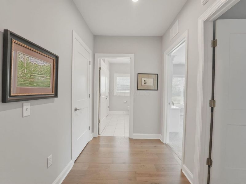 5211 Highpointe Lakes Drive , Unit 105, Westerville, OH 43081 Photo 4