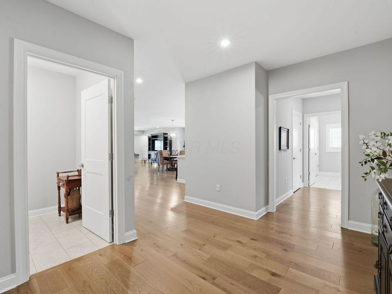 5211 Highpointe Lakes Drive , Unit 105, Westerville, OH 43081 Photo 6