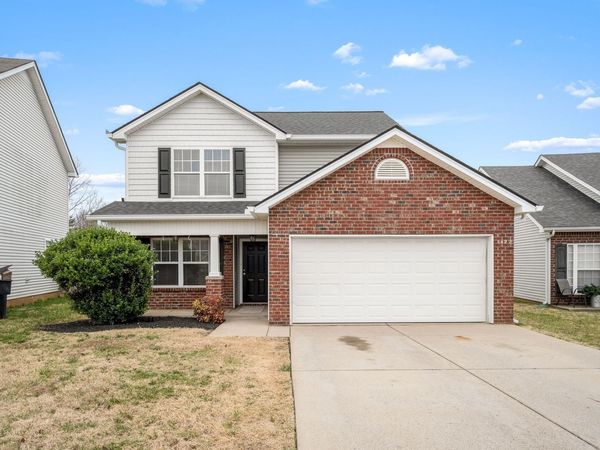 1422 Beaconcrest Cir , Murfreesboro, TN 37128
