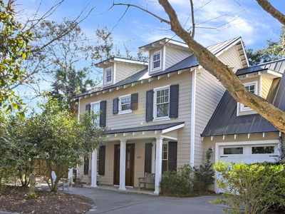 1050 Phillips Park Drive, Mount Pleasant, SC 29464