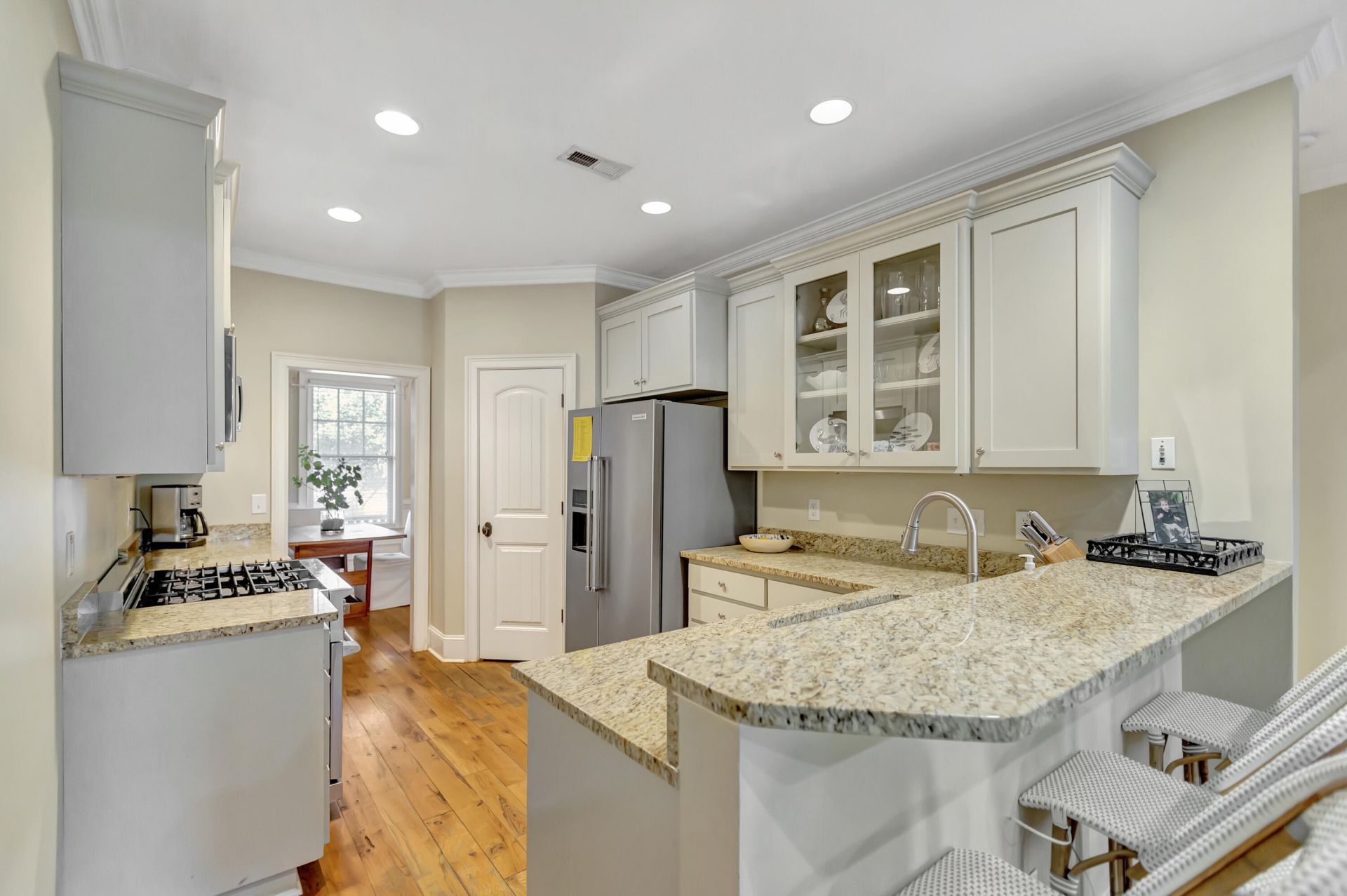 1050 Phillips Park Drive Photo 10