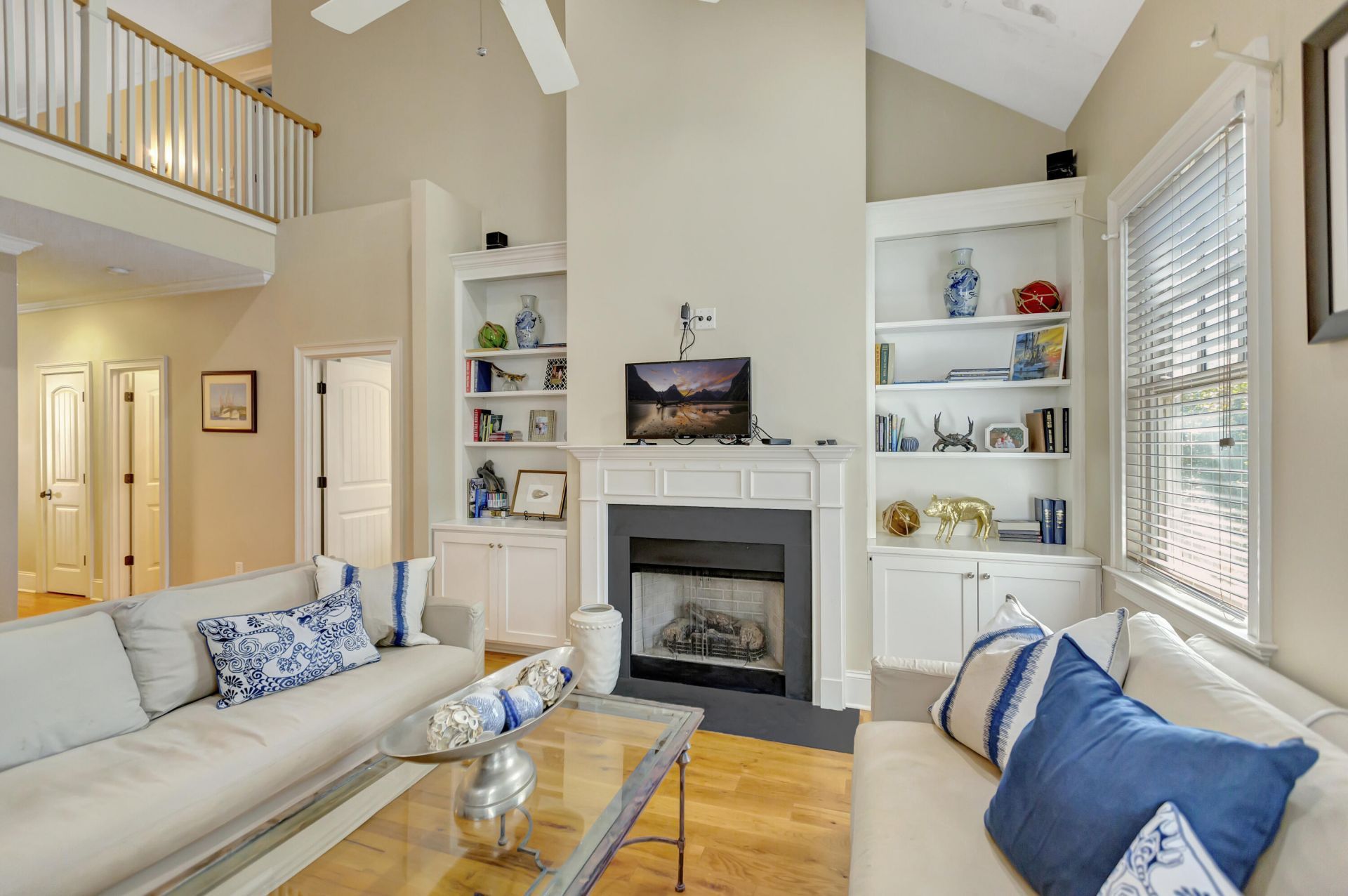 1050 Phillips Park Drive Photo 7