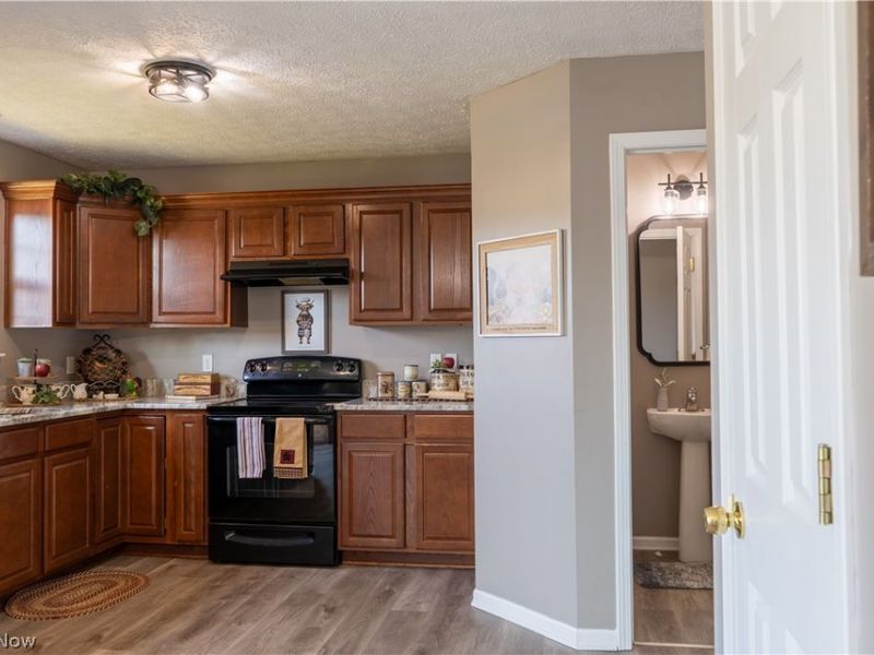 38210 Kingston Drive, North Ridgeville, OH 44039 Photo 17