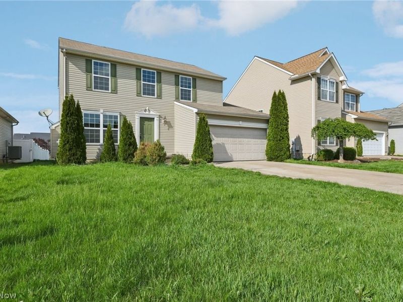 38210 Kingston Drive, North Ridgeville, OH 44039 Photo 2