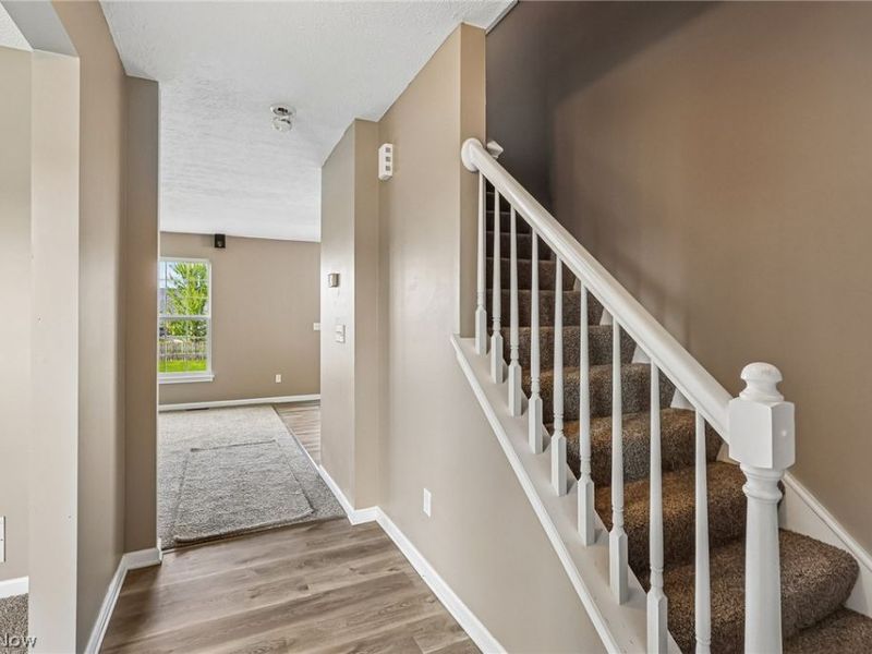 38210 Kingston Drive, North Ridgeville, OH 44039 Photo 5