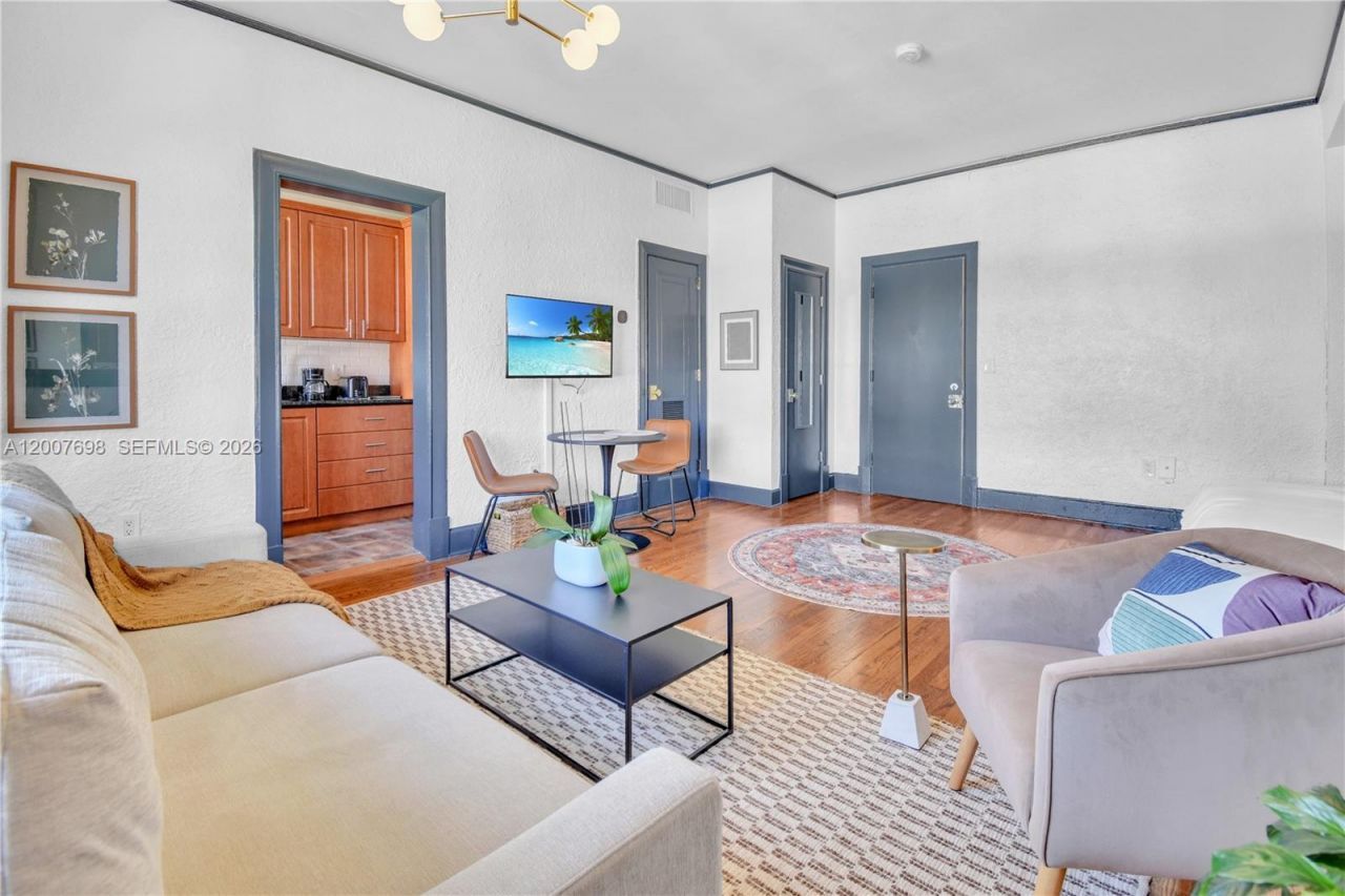900 16th St, Unit 201, Miami Beach, FL 33139 Photo