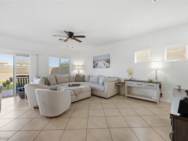 386 Layla Bay Street, Henderson, NV 89014