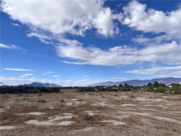 520 W Siesta Road , Pahrump, NV 89048