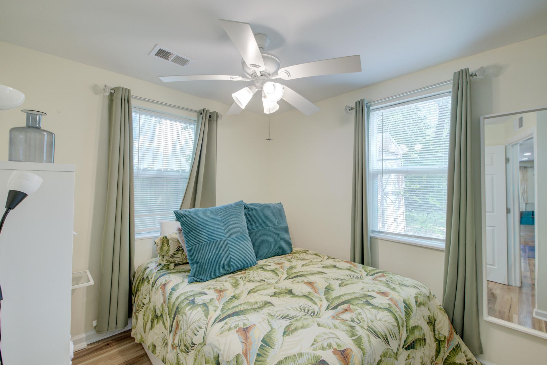 2128 Courtland Avenue Photo 17