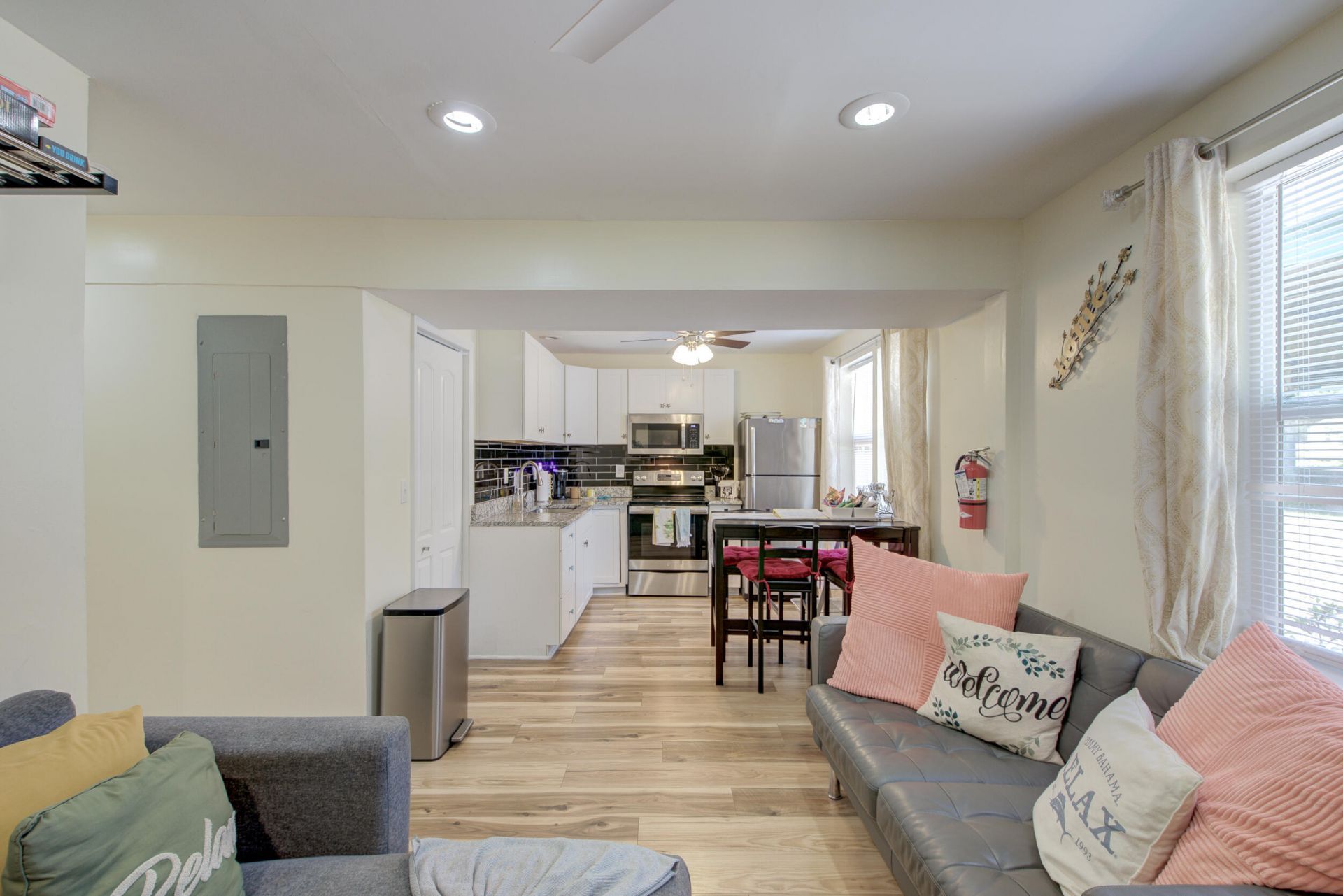 2128 Courtland Avenue Photo 8