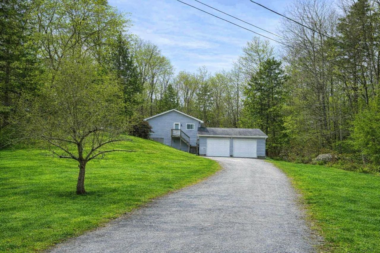 33 Buttercup Lane, Antrim, NH 03440 Main Photo