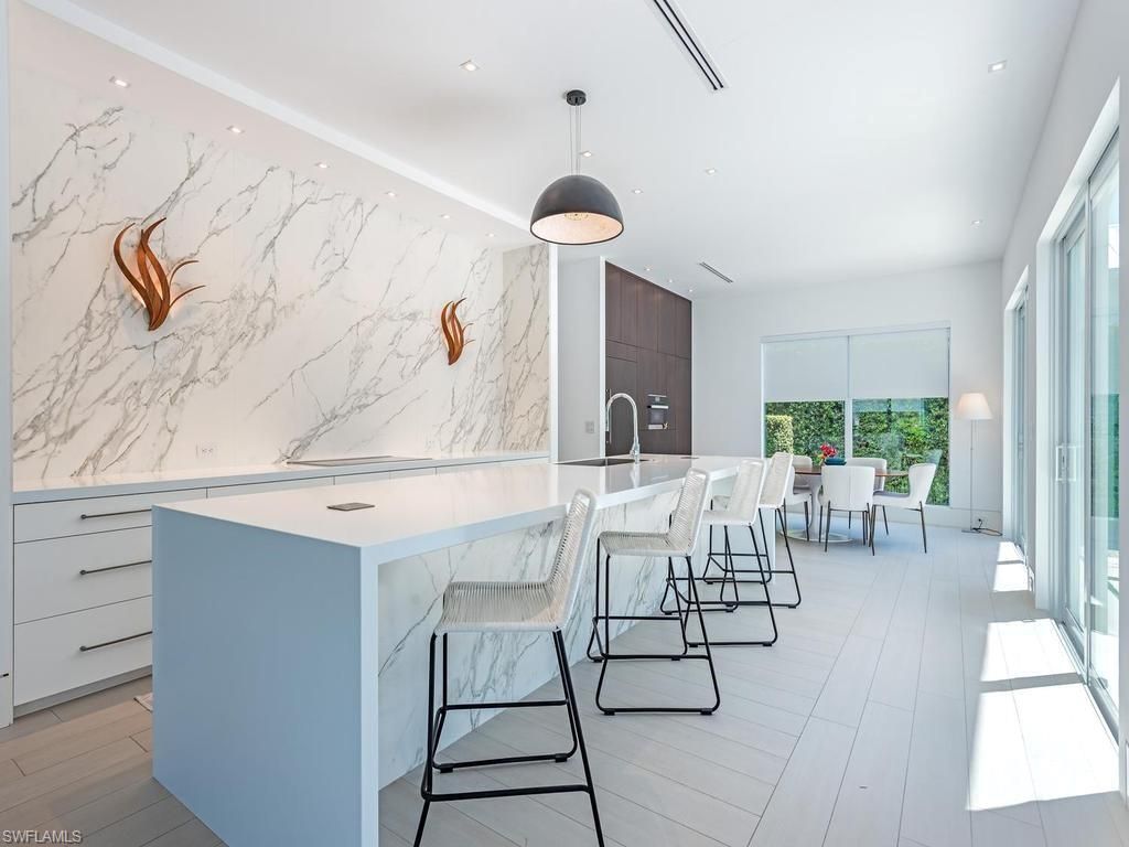 1218 14th Ave N, Naples, FL 34102 Photo