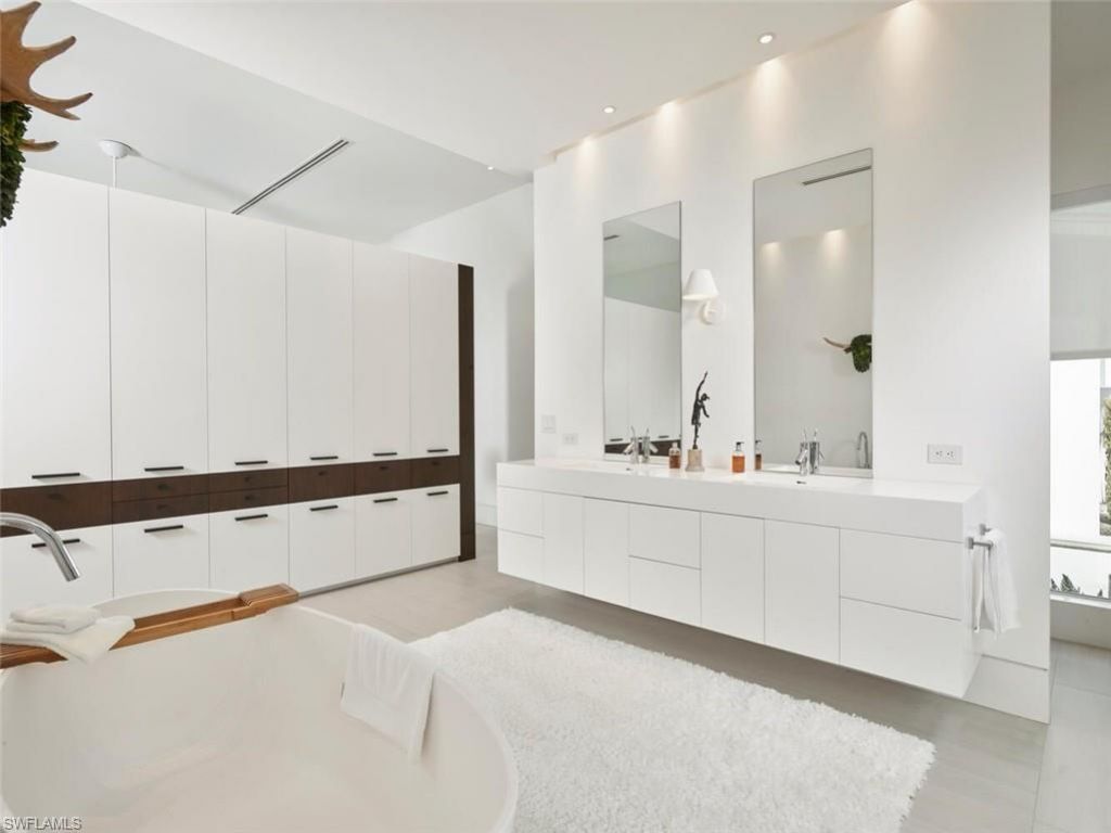 1218 14th Ave N, Naples, FL 34102 Photo