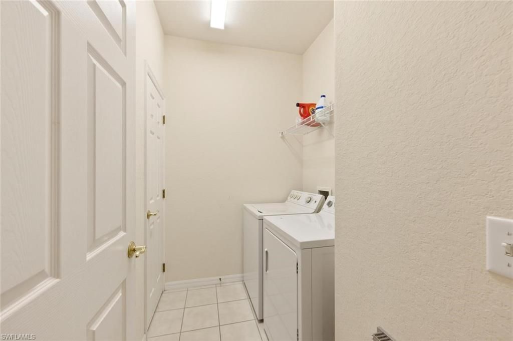 4873 Hampshire Ct , Unit 104, Naples, FL 34112 Photo