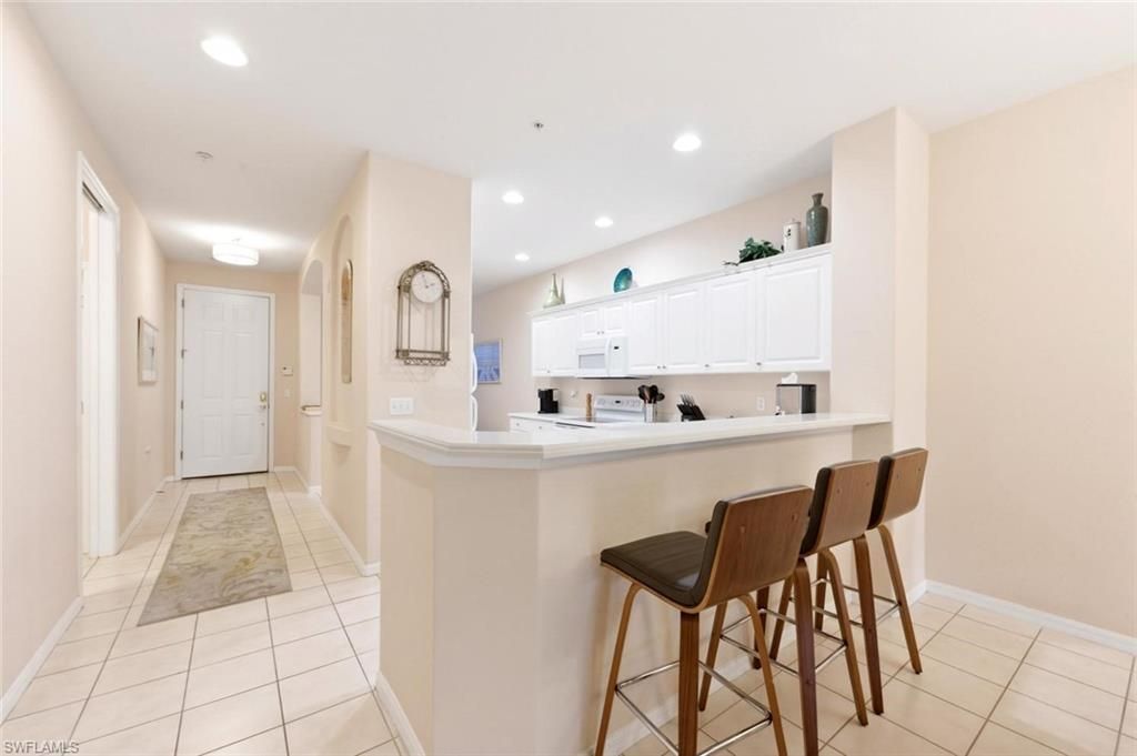 4873 Hampshire Ct , Unit 104, Naples, FL 34112 Photo