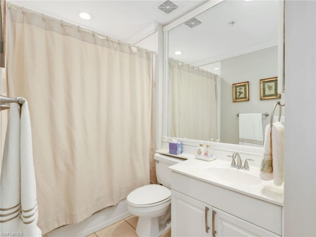 2130 Aberdeen Ln, Unit 9-102, Naples, FL 34109 Photo