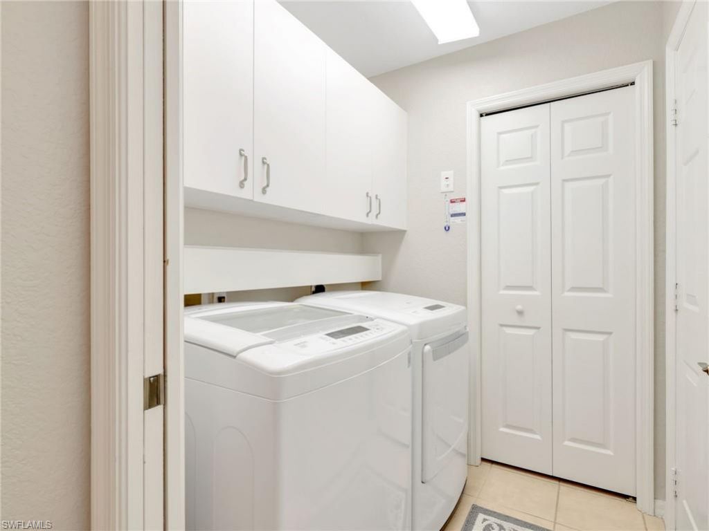 2130 Aberdeen Ln, Unit 9-102, Naples, FL 34109 Photo